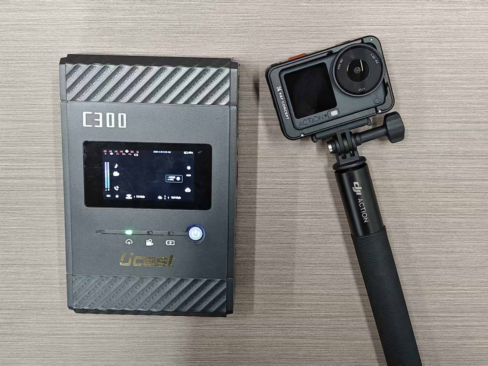 C300 Dual Screen